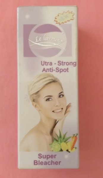 Super blanchisseur extra fort à l'albumine et extrait de placenta LE LAVEUR