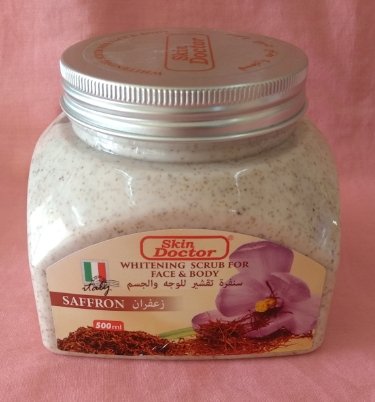 Gommage blanchissant visage et corps au safran SKIN DOCTOR