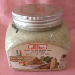 Gommage blanchissant pour corps et visage au sandal wood SKIN DOCTOR
