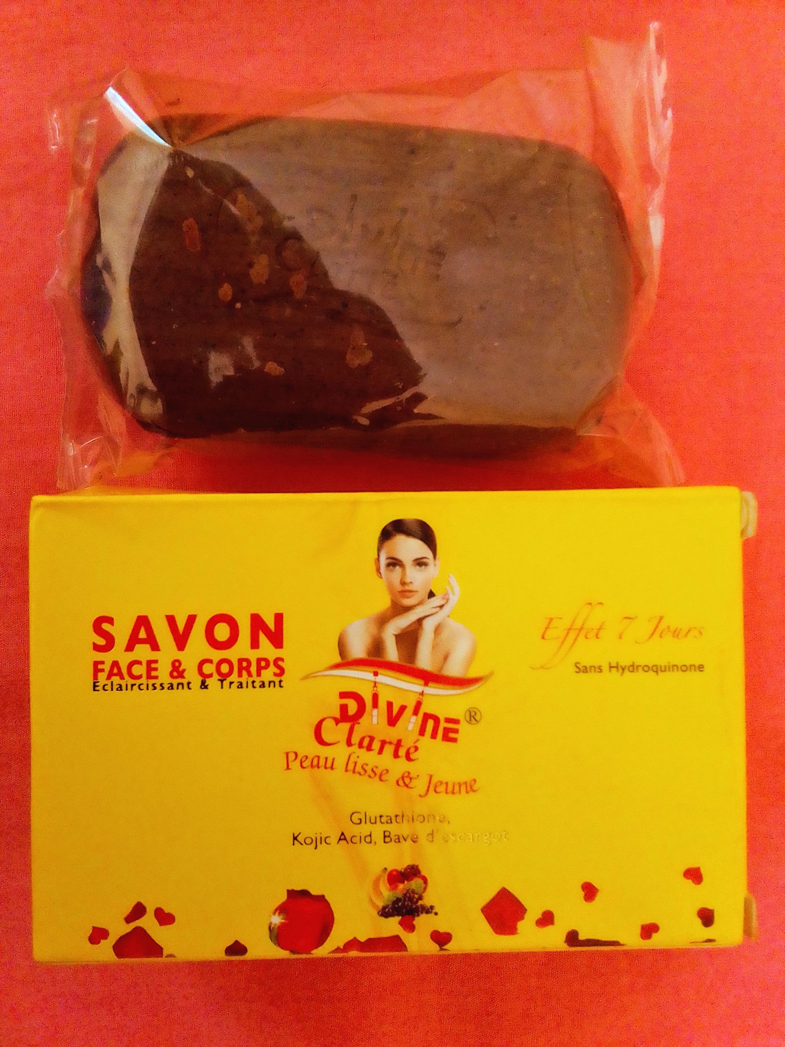 Savon éclaircissant DIVINE CLARTE pour face et corps