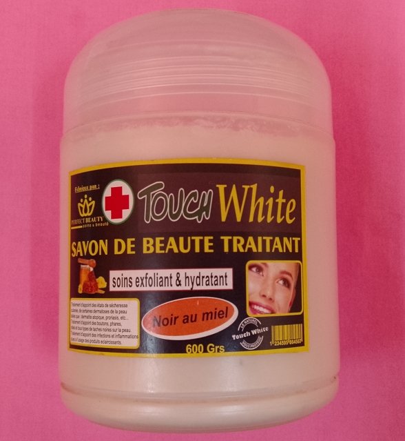 Savon de beauté traitant TOUCH WHITE soins exfoliant et hydratant