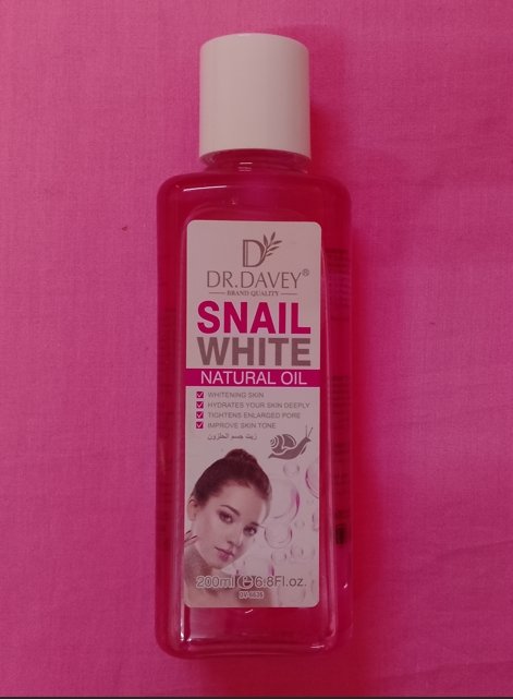 Huile naturel SNAIL WHITE DR DAVEY blanchiment de la peau, hydrate votre peau en profondeur, resserre les pores dilatés, améliore le teint de la peau huile corporelle d'escargot