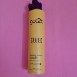 Laque fixante éclatante pour des looks extrêmes 72h got2b