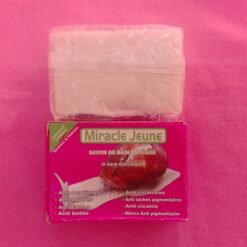 Savon de bain anti-âge MIRACLE JEUNE à la base d'escargot anti-vergetures, anti boutons