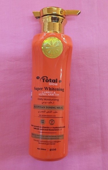 Lait super blanchissant tonifiant égyptien TOTAL GLOW hydratant à la carotte et alpha-arbutine
