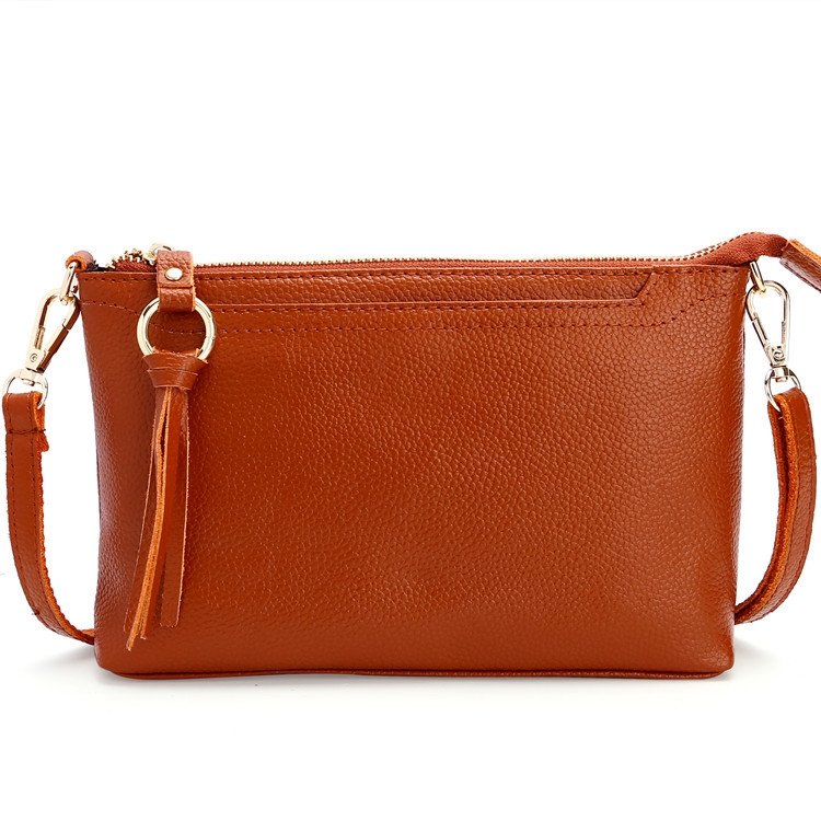Sac à bandoulière à grande capacité dames Sac de messager occasionnel Tassel All-match (brun clair)