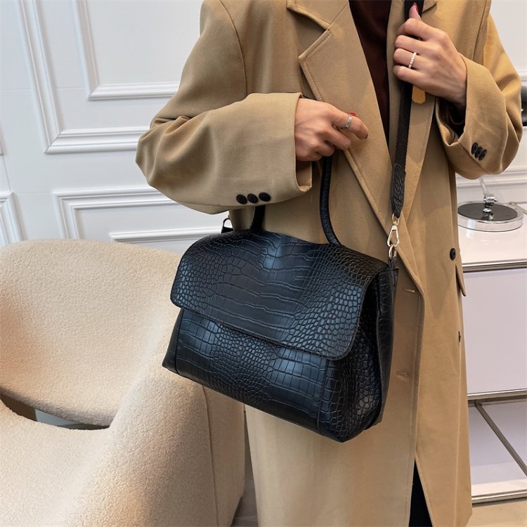 Sac à bandoulière pour femmes automne hiver Texture épaule aisselles sac fourre-tout de banlieue (noir)